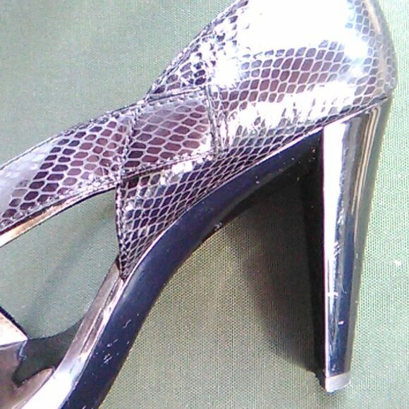 Michael Michael Kors Heels - Picture 11 of 12